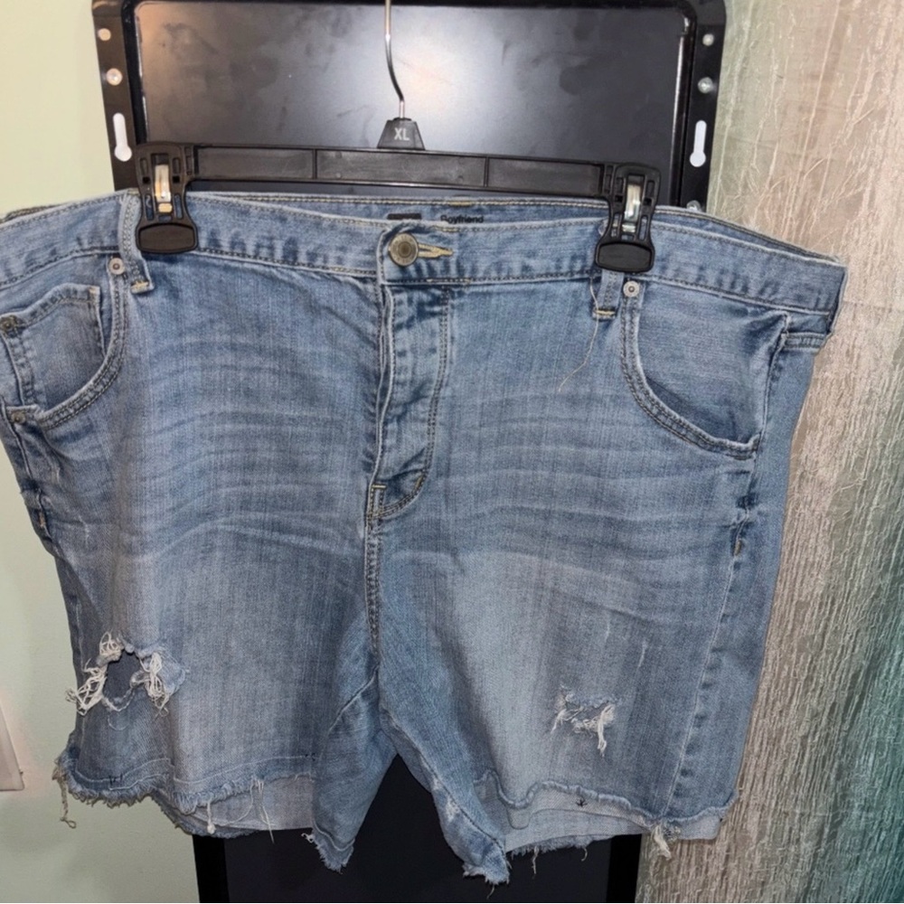 Casual Summer Outfit - shorts,tshirt,tank top (18/20)